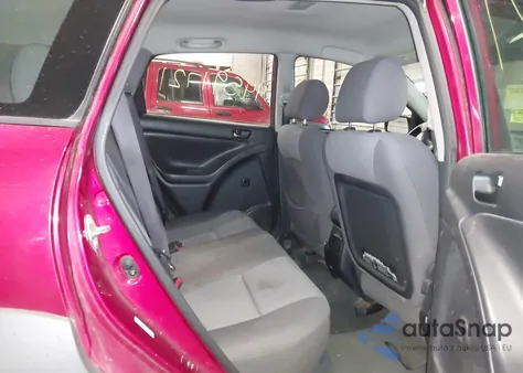 2004 Pontiac Vibe z USA, uszkodzony, nr VIN 5Y2SL62864Z425830